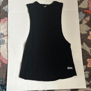 GYMSHARK BLACK MENS CUT OFF TANK SIZE LARGE